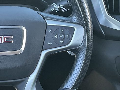 Used 2024 GMC Terrain SLE image 20