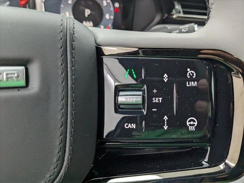 New 2026 Land Rover Range Rover Velar Dynamic SE AWD/4WD image 16