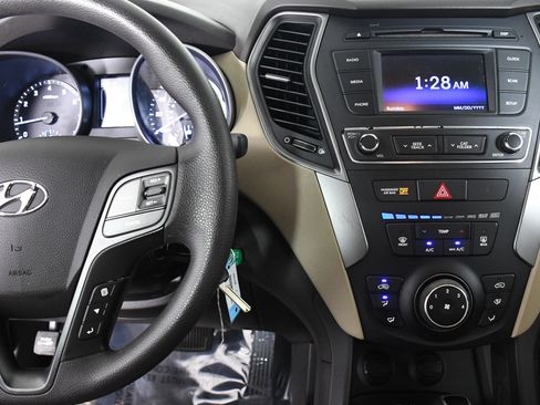 Used 2017 Hyundai Santa Fe Sport image 15