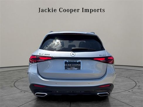 Certified 2025 Mercedes-Benz GLC 300 4MATIC image 4