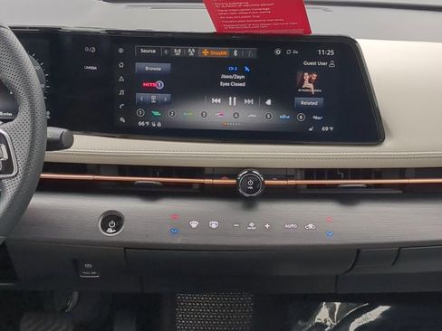 Certified 2024 Nissan Ariya FWD image 18