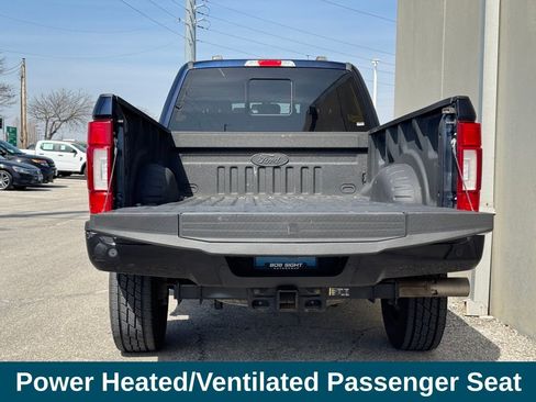 Used 2022 Ford F350 Lariat w/ Black Appearance Package image 32