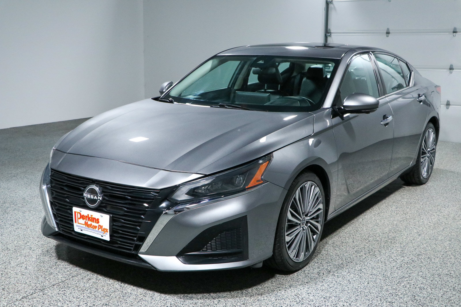 Used 2023 Nissan Altima 2.5 SL FWD image 30