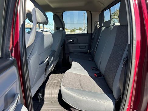 Used 2019 RAM 1500 Classic SLT image 34