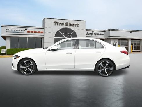 Used 2025 Mercedes-Benz C 300 Sedan image 2