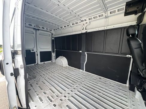 Used 2023 RAM ProMaster 2500 FWD image 15