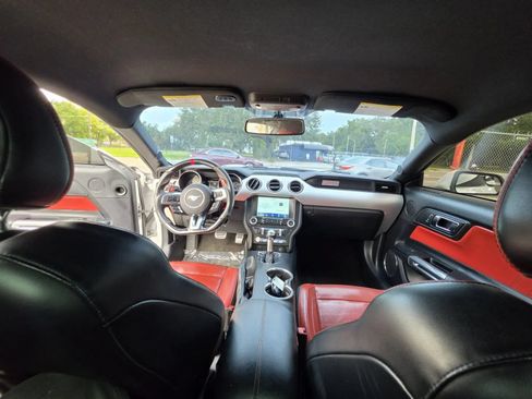 Used 2015 Ford Mustang Premium RWD image 14