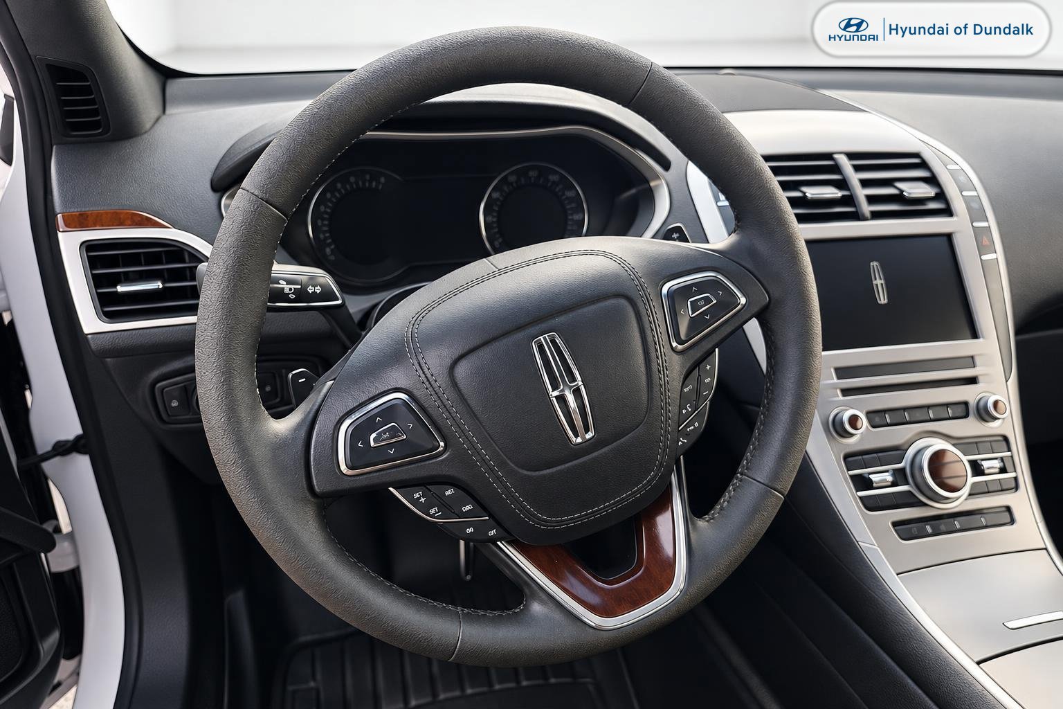 Used 2017 Lincoln MKZ Reserve AWD/4WD image 10