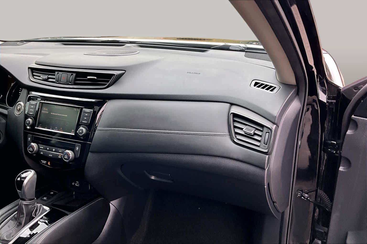 Used 2020 Nissan Rogue SL w/ Premium Package FWD image 19