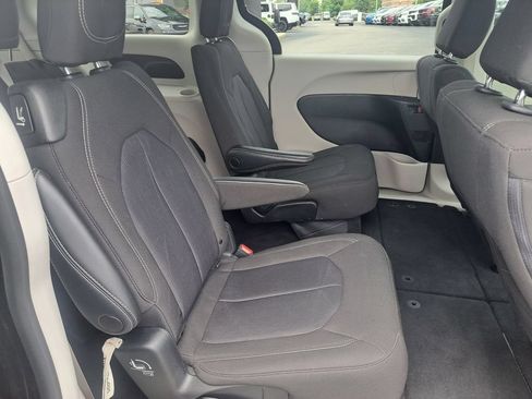 Certified 2023 Chrysler Voyager LX FWD image 32