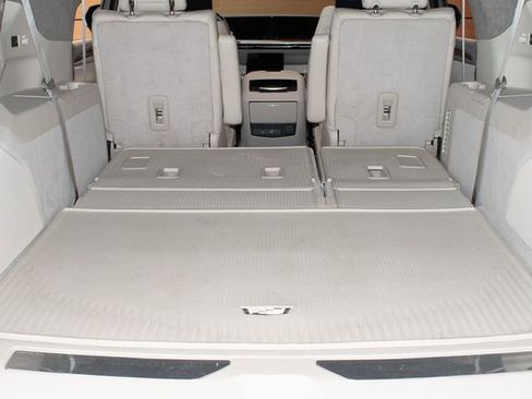 Used 2025 Cadillac Escalade ESV Sport Platinum w/ LPO, Floor Liner Package AWD/4WD image 15
