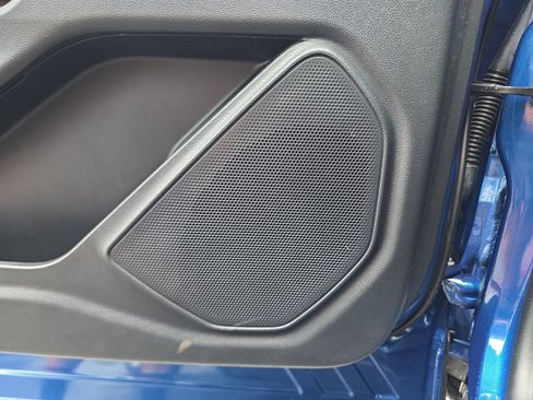 Used 2021 Ford Explorer XLT RWD image 15