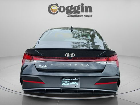 New 2026 Hyundai Elantra Sport FWD image 4