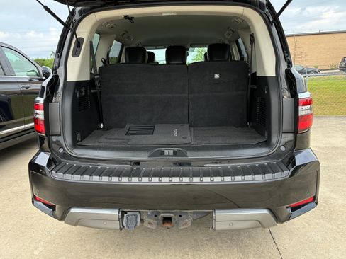 Used 2021 Nissan Armada SV w/ SV Appearance Package RWD image 36