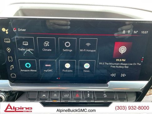 Used 2024 GMC Sierra 1500 Elevation w/ LPO, Elevation Black Package AWD/4WD image 17