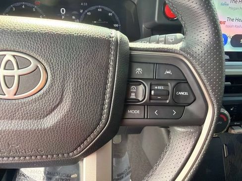 Used 2026 Toyota 4Runner 4WD image 27