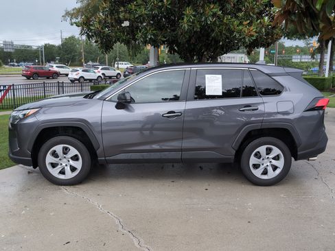 Certified 2024 Toyota RAV4 LE FWD image 7