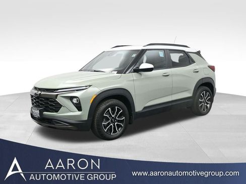 Used 2025 Chevrolet TrailBlazer ACTIV w/ LPO, Trailering Package image 1