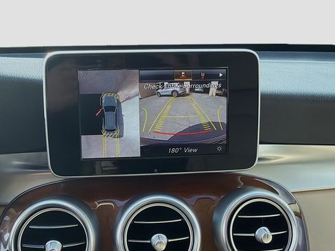 Used 2019 Mercedes-Benz GLC 300 image 11