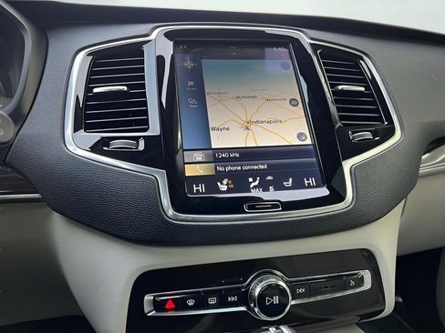 Used 2018 Volvo XC90 T5 Momentum w/ Convenience Package image 47