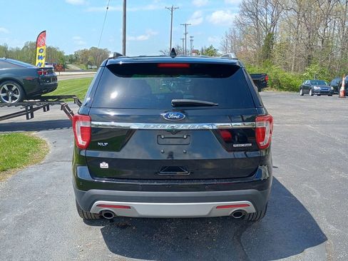 Used 2016 Ford Explorer XLT FWD image 4