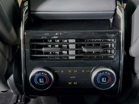 New 2026 Land Rover Range Rover Sport Dynamic SE image 24