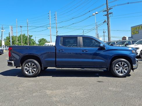 Used 2022 Chevrolet Silverado 1500 LT w/ Bed Protection Package AWD/4WD image 8