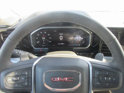 New 2026 GMC Sierra 1500 Elevation image 18