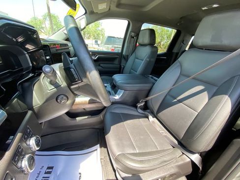 Used 2024 GMC Sierra 1500 SLT AWD/4WD image 12