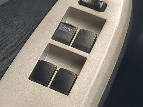 Used 2011 Toyota Corolla S image 20