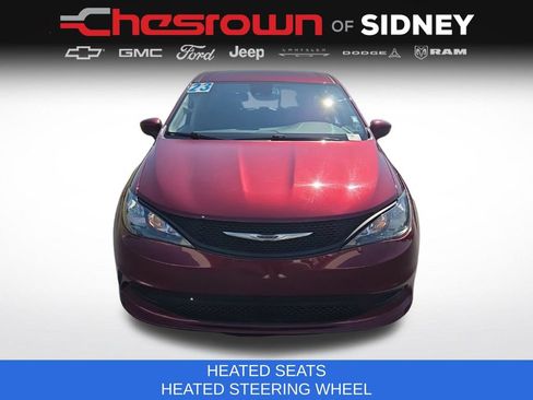 Used 2023 Chrysler Voyager LX FWD image 2