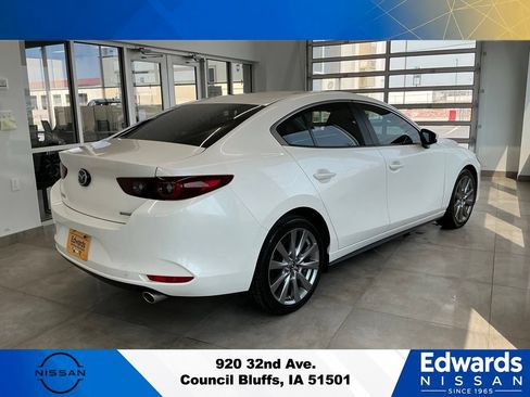 Used 2023 MAZDA MAZDA3 s FWD image 8