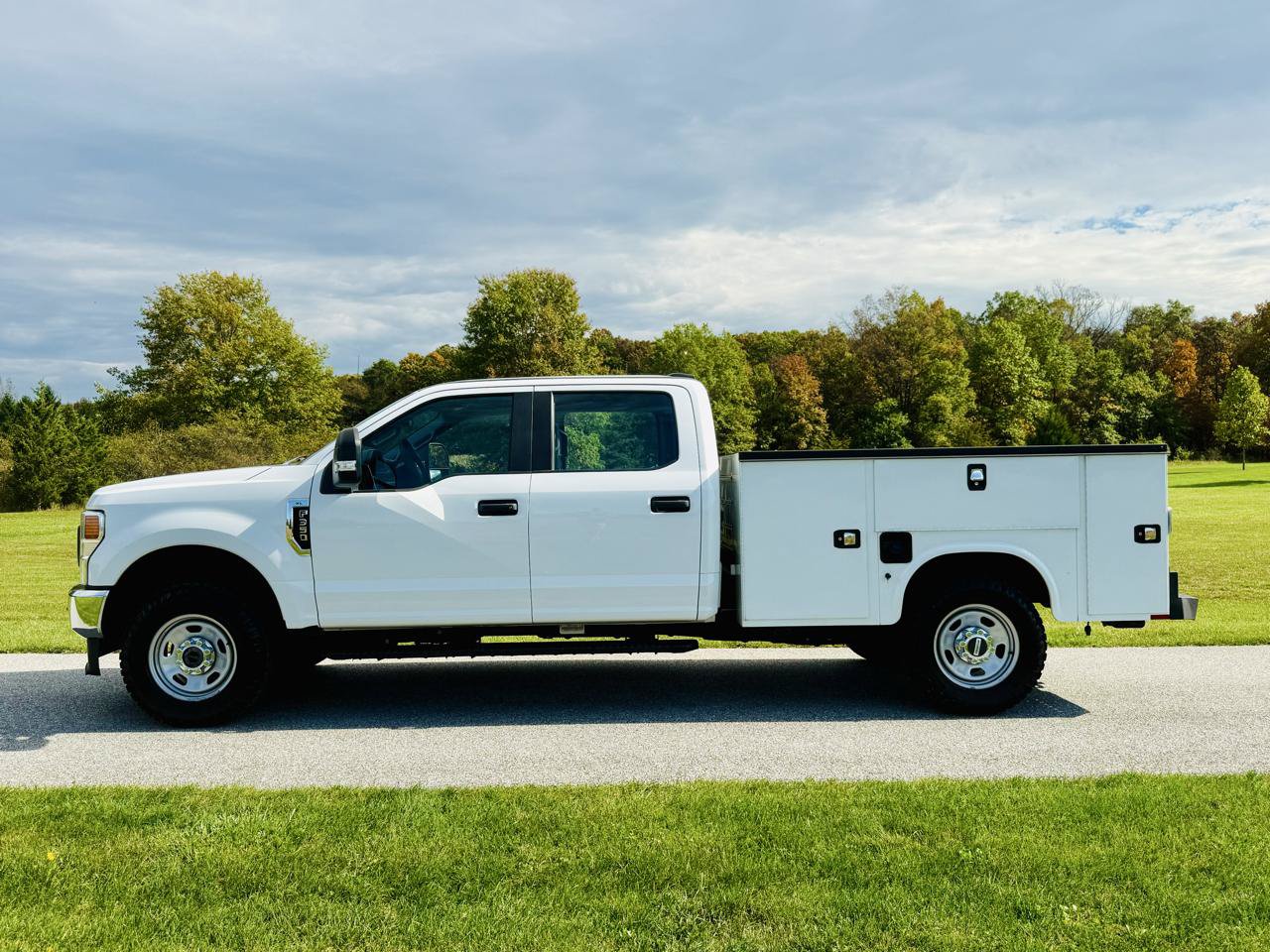 Used 2020 Ford F350 XL w/ Power Equipment Group AWD/4WD image 3