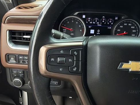Used 2021 Chevrolet Tahoe High Country w/ Premium Package AWD/4WD image 21