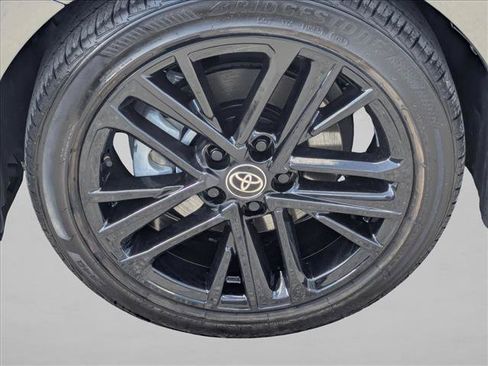 Used 2025 Toyota Camry SE FWD image 23