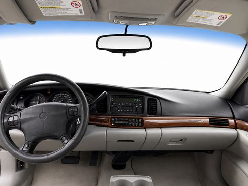 Used 2005 Buick Le Sabre Custom w/ Wheel And Sound Package FWD image 6