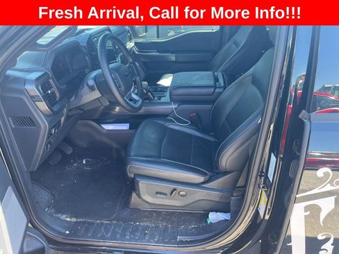 Used 2025 Ford F150 Lariat w/ Equipment Group 501A Mid image 5