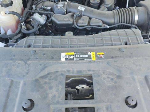Used 2023 Jeep Grand Cherokee L Limited AWD/4WD image 9