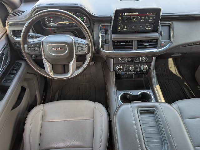 Used 2023 GMC Yukon XL SLT AWD/4WD image 6