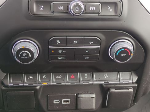 Used 2023 Chevrolet Silverado 1500 Custom Trail Boss image 22