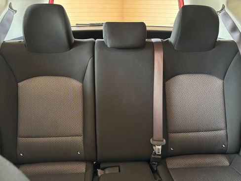 Used 2025 Kia Soul LX w/ LX Technology Package FWD image 35