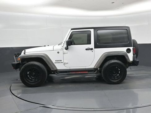 Used 2013 Jeep Wrangler Sport AWD/4WD image 27