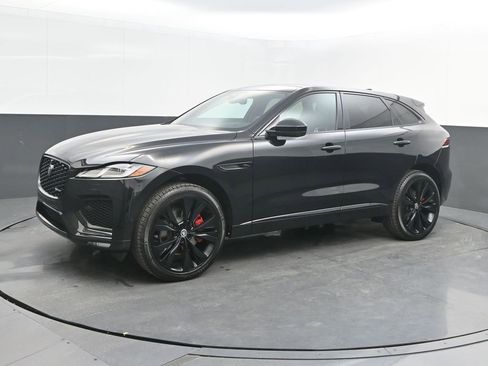 New 2025 Jaguar F-PACE R-Dynamic S image 1