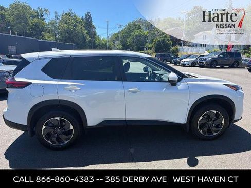 Certified 2025 Nissan Rogue SV AWD/4WD image 9