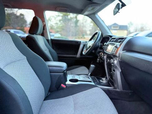 Used 2016 Toyota 4Runner SR5 image 24