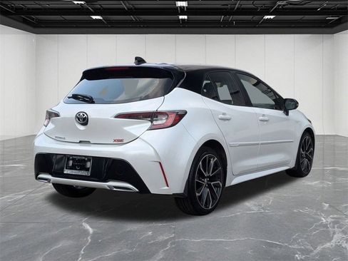Used 2022 Toyota Corolla XSE image 5