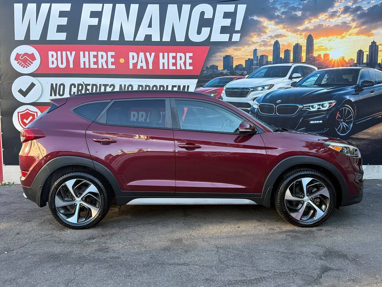 Used 2017 Hyundai Tucson Value AWD/4WD image 3