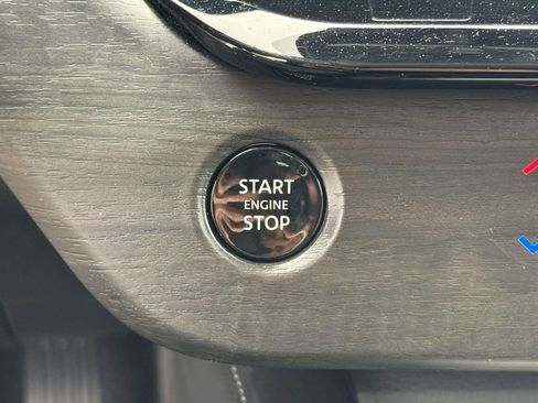Certified 2025 Nissan Murano SV AWD/4WD image 30