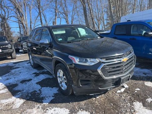 Used 2019 Chevrolet Traverse LS image 1