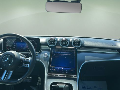 Used 2025 Mercedes-Benz C 300 Sedan image 9